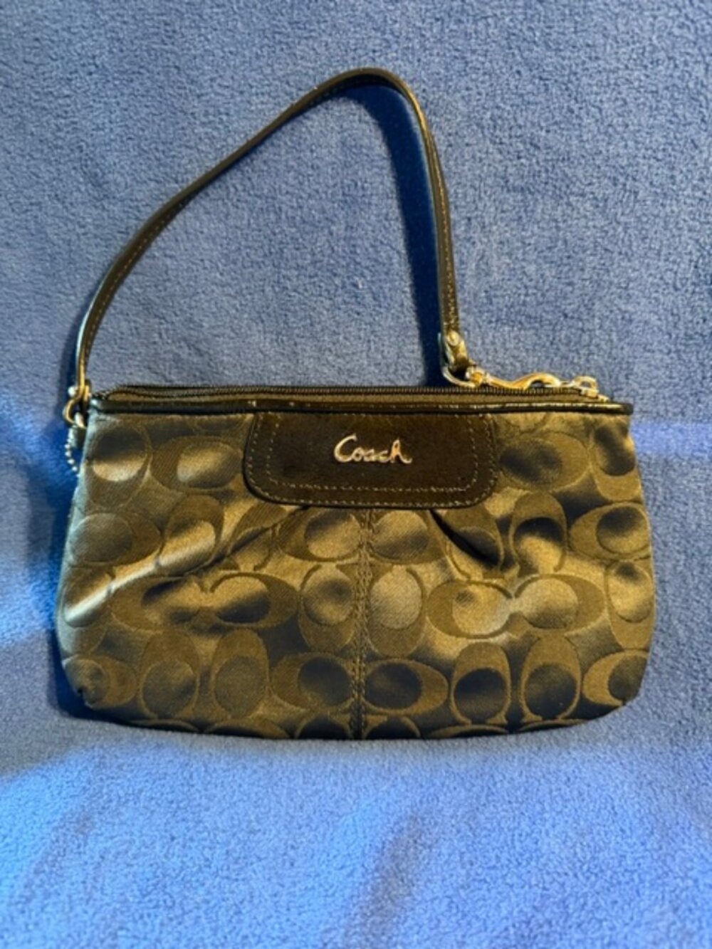 Coach Medium Size Wristlet